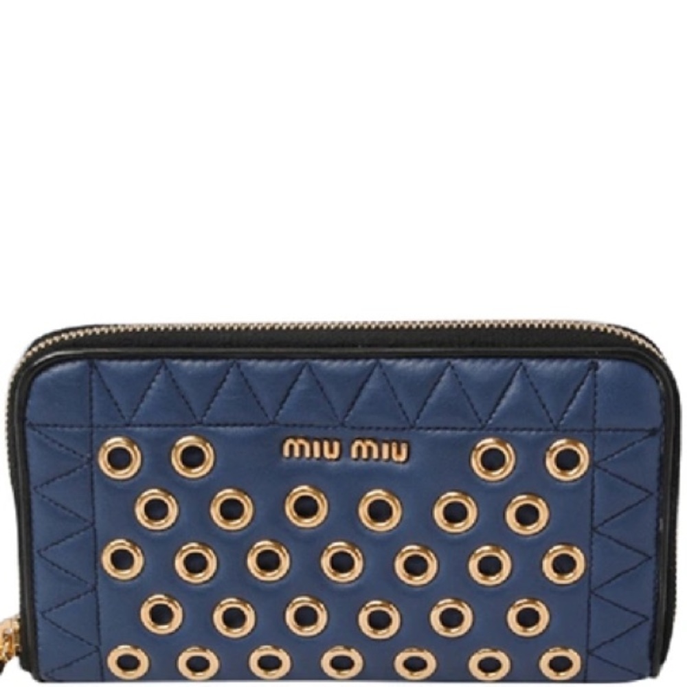 MIU MIU
💯 Authentic Pre-owned Navy Blue Nappa Leather Zip Around Wallet